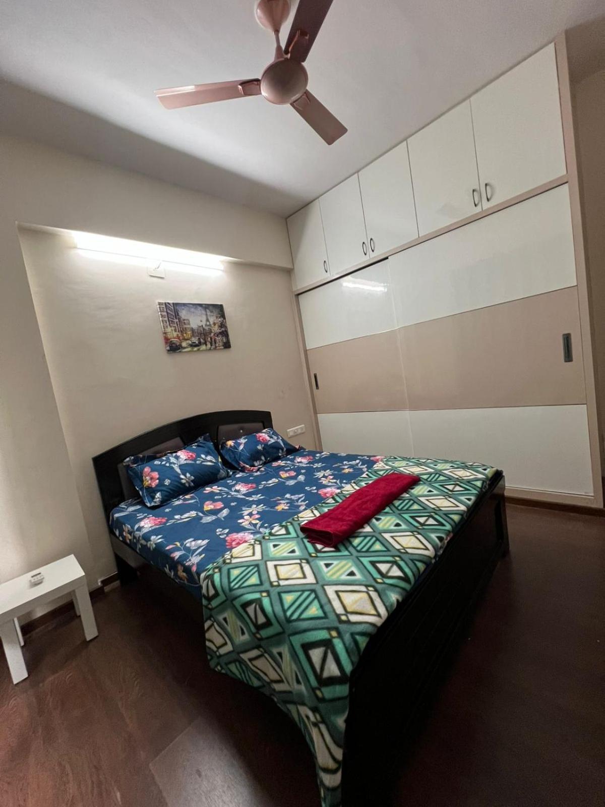 Service Apartment At Financial District Haidarábád Kültér fotó